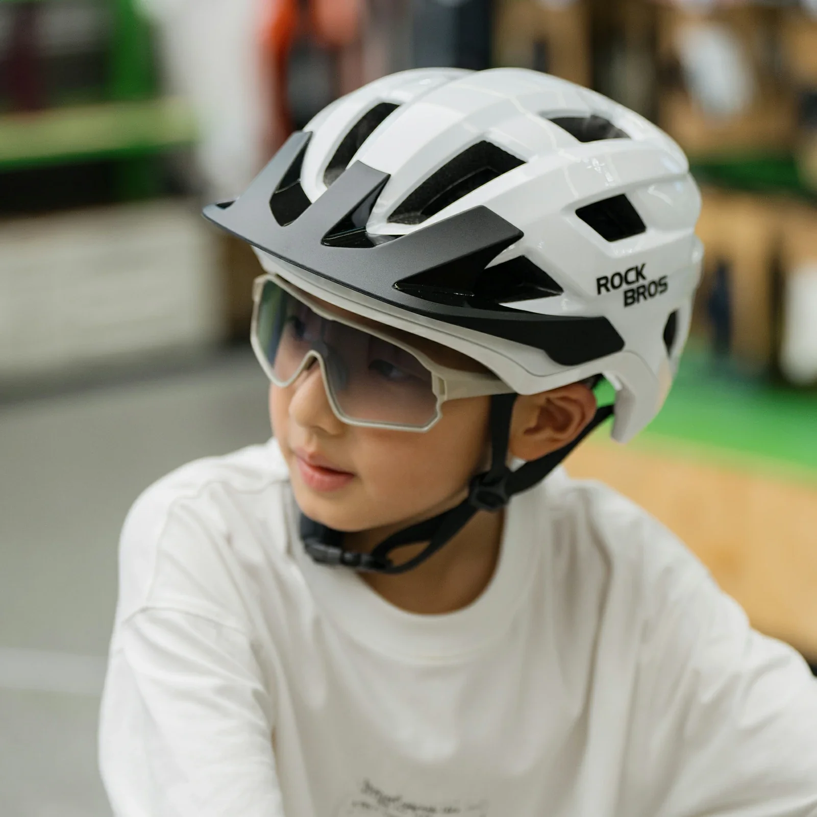 Selbsttönende Fahrradbrille für Kinder mit UV400-Schutz - Image 56